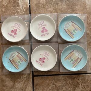 Lucky Cowgirl Motel Trinket Dishes favors